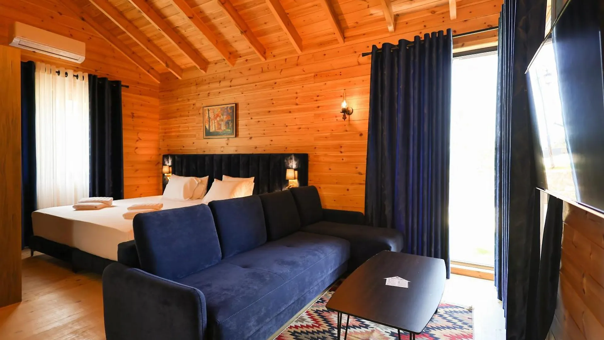 Hotel Bujtina Kapinova Berat 0*,  Albanien